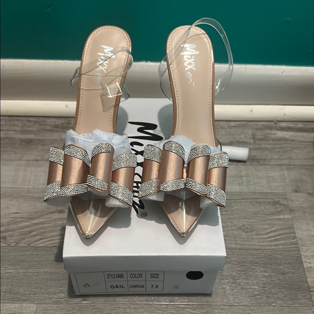 Maxx New York Women's Tan and Silver Heels